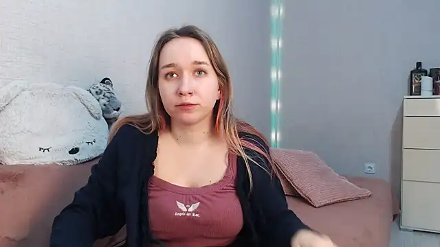 lovely hayley online show from 14, 2, 2026