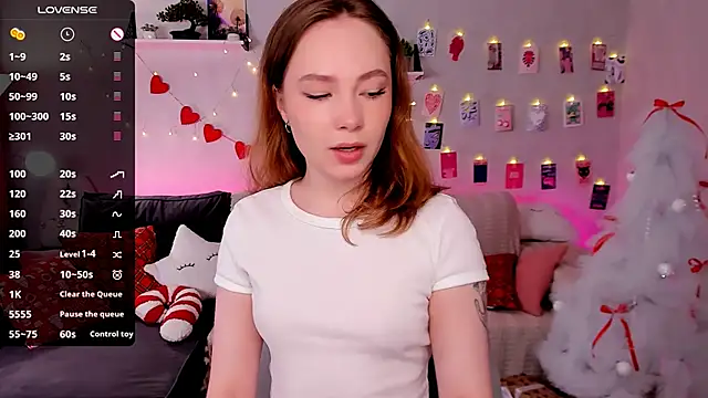 LanaBlu  online show from 18, 12, 2025