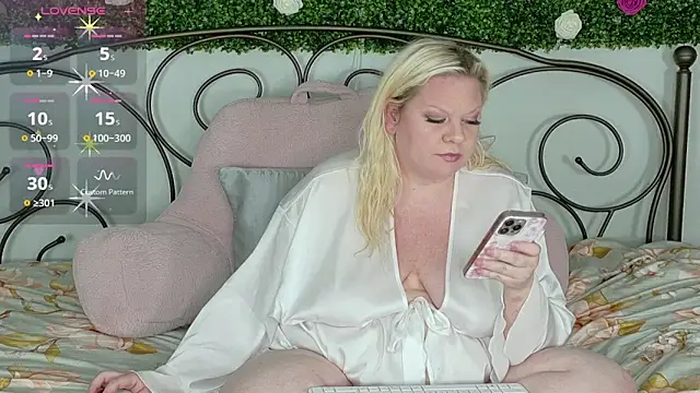 siennaxluxx online show from 8, 5, 2026
