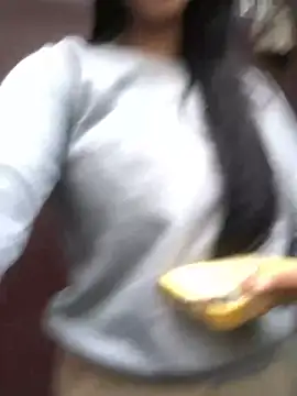 Snapshot of bellinii07 chatting on 11, 1, 2025 bellinii07 online show from 11, 1, 2025