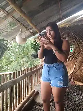 Snapshot of caro_sweett chatting on 29, 11, 2025 caro sweett online show from 29, 11, 2025