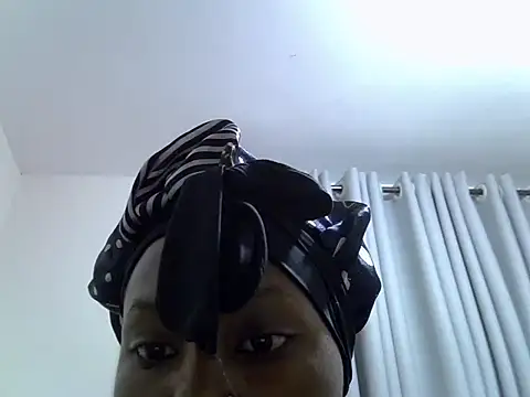 Queen loveer online show from 24, 3, 2026