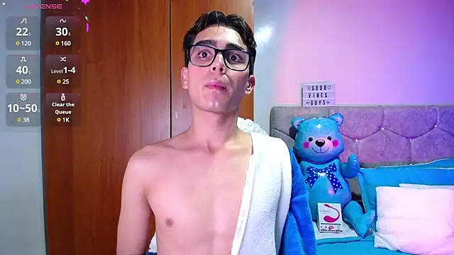 OwenBluee online show from 18, 1, 2025