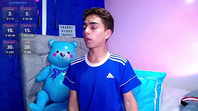 OwenBluee online show from 24, 1, 2025