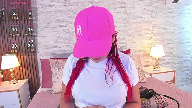 Snapshot of AndreaPink2024 chatting on 22, 10, 2025 AndreaPink2024 online show from 22, 10, 2025