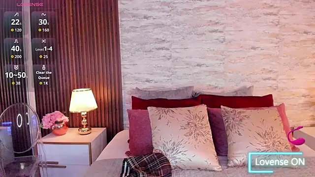 Snapshot of AndreaPink2024 chatting on 13, 10, 2025 AndreaPink2024 online show from 13, 10, 2025