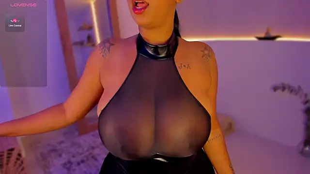 anahi ryan  online show from 29, 1, 2025