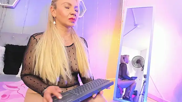 AnastasiaTaylor  online show from 28, 2, 2025