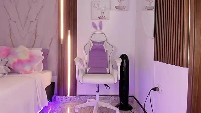 mia six66 online show from 10, 10, 2025