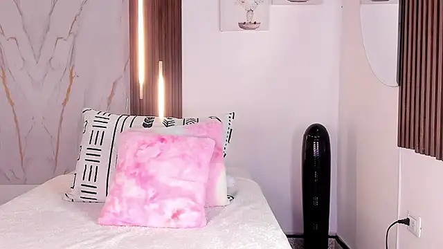 mia six66 online show from 2, 12, 2025