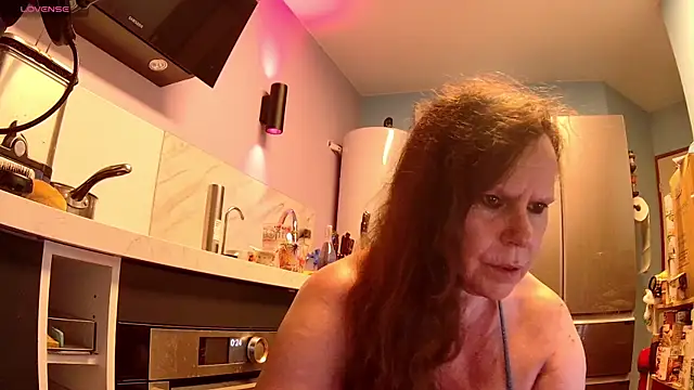 Snapshot of Endrocleia chatting on 28, 6, 2026 Endrocleia online show from 28, 6, 2026