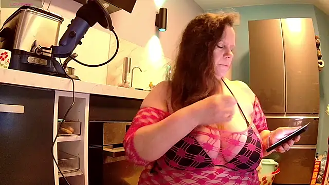 Endrocleia online show from 23, 10, 2025