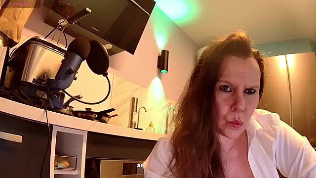 Endrocleia online show from 14, 2, 2025