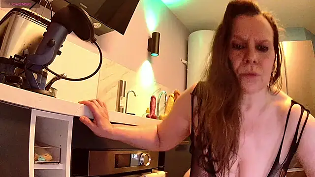 Endrocleia online show from 16, 2, 2025
