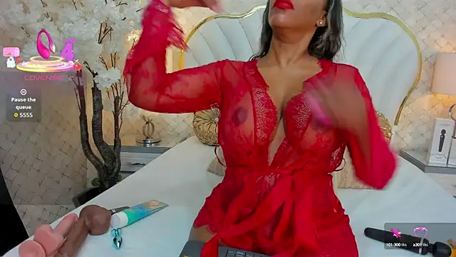 Snapshot of IsabellaKanned chatting on 7, 10, 2025 IsabellaKanned online show from 7, 10, 2025