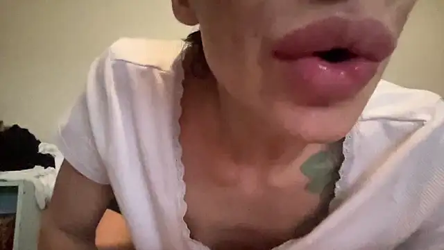 myloveforyouu online show from 4, 4, 2026