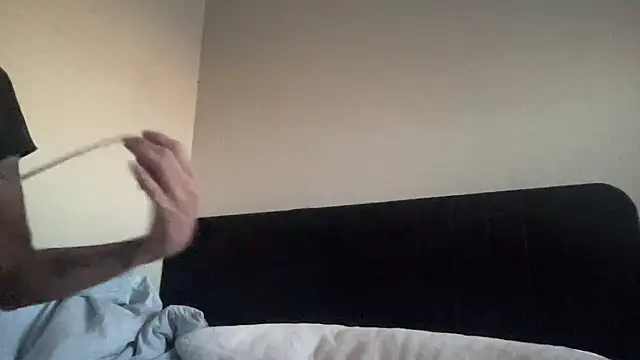 myloveforyouu online show from 8, 4, 2026