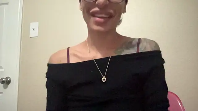 myloveforyouu online show from 18, 4, 2026