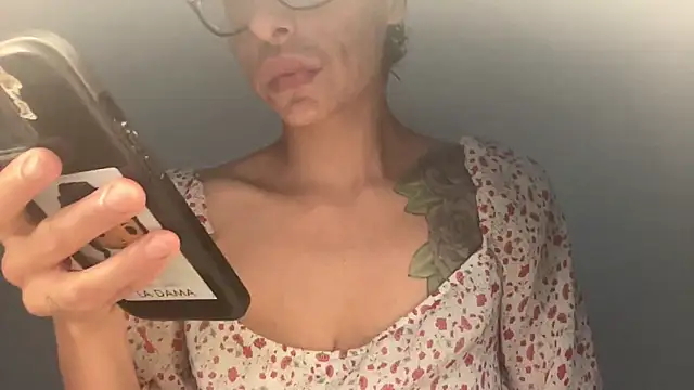 myloveforyouu online show from 14, 4, 2026