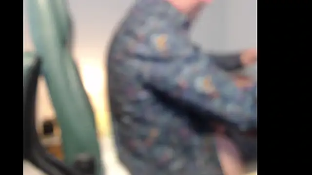 tuttiluss44 online show from 8, 11, 2025