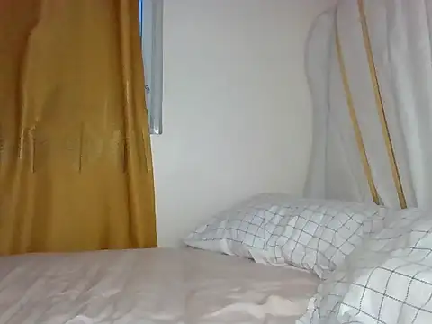 SquirtQueen16 online show from 20, 9, 2025