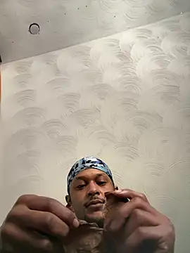 Snapshot of rayyymack chatting on 7, 12, 2024 rayyymack online show from 7, 12, 2024