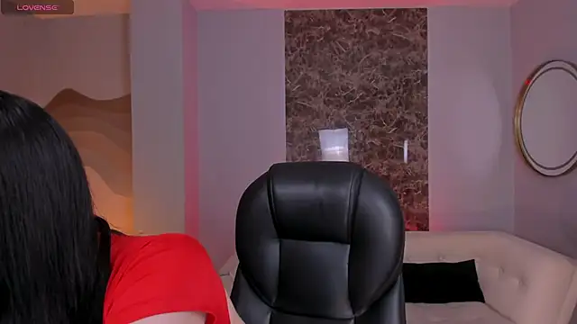 ValeriaRiveraX online show from 30, 10, 2025