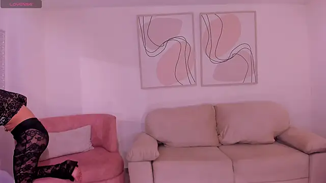 MariaHerrera  online show from 13, 11, 2025