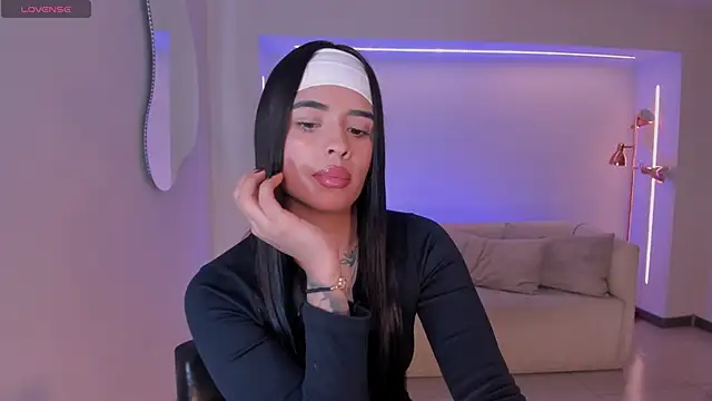 MariaHerrera  online show from 9, 10, 2025