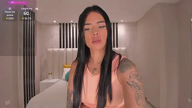 MariaHerrera  online show from 24, 1, 2025