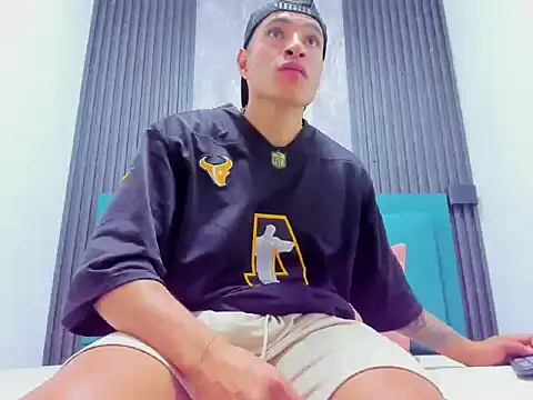 Snapshot of jack_pergurtson01 chatting on 1, 12, 2025 jack pergurtson01 online show from 1, 12, 2025