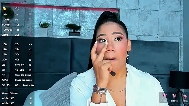 Salome Diaz  online show from 18, 2, 2025