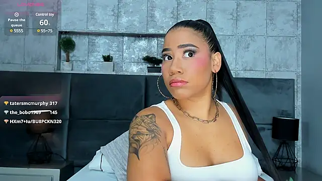 Salome Diaz  online show from 4, 3, 2025