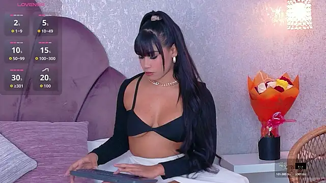 Snapshot of Salome_Diaz_ chatting on 6, 6, 2026 Salome Diaz online show from 6, 6, 2026
