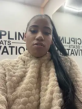 Snapshot of Salome_Diaz_ chatting on 7, 11, 2025 Salome Diaz online show from 7, 11, 2025