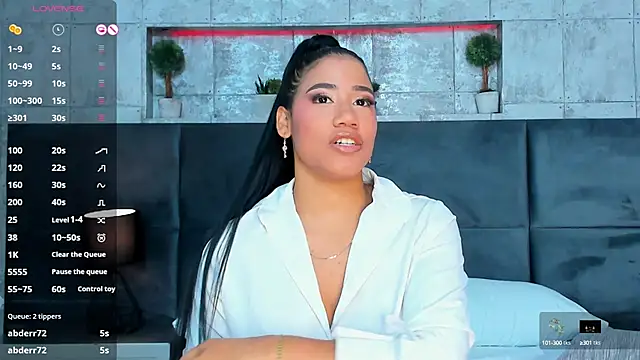 Salome Diaz  online show from 18, 2, 2025