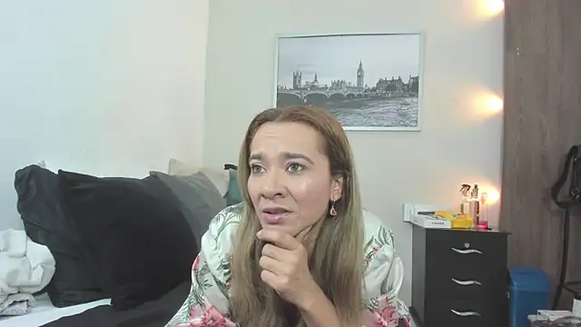 Snapshot of penelope_handaos chatting on 7, 10, 2025 penelope handaos online show from 7, 10, 2025