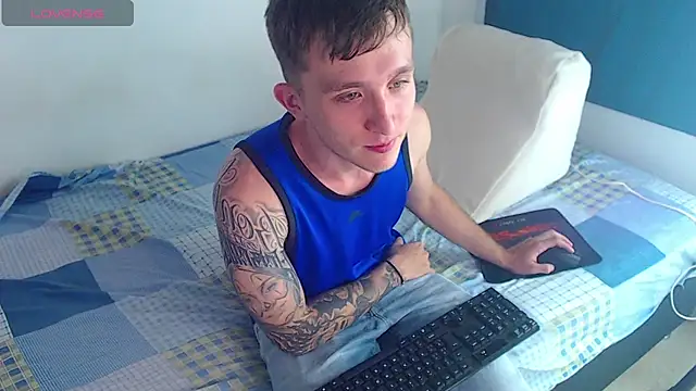 Dylanwhite23  online show from 19, 1, 2025