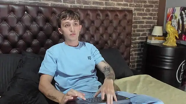 Dylanwhite23  online show from 11, 1, 2026