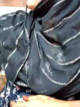 Snapshot of Indian-Nazia chatting on 10, 10, 2025 Indian-Nazia online show from 10, 10, 2025