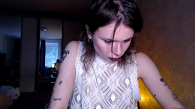 Vienaxtexasxparis online show from 24, 7, 2026