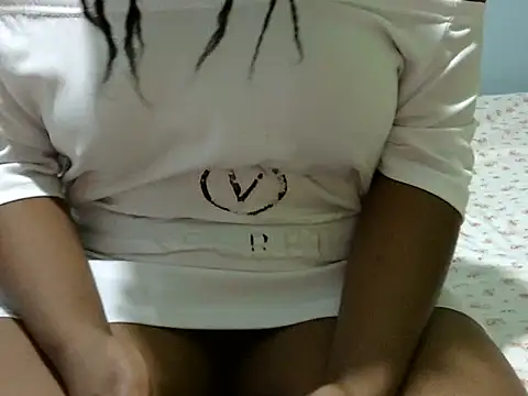 Snapshot of prettylacey3 chatting on 27, 9, 2025 prettylacey3 online show from 27, 9, 2025