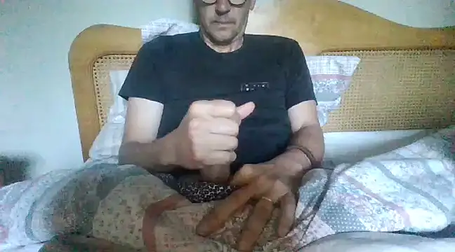 Raimundo1971 online show from 8, 2, 2025