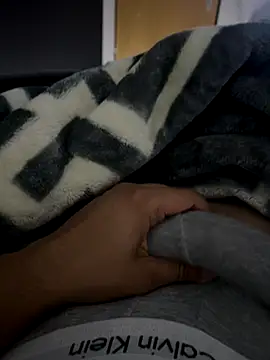 kevinxrcmk18 online show from 23, 9, 2025