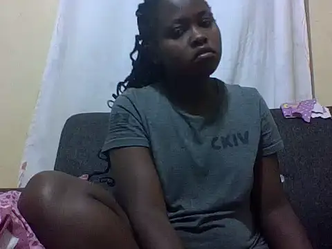 Snapshot of Sweetcecie01 chatting on 1, 6, 2026 Sweetcecie01 online show from 1, 6, 2026