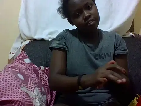 Snapshot of Sweetcecie01 chatting on 3, 5, 2026 Sweetcecie01 online show from 3, 5, 2026