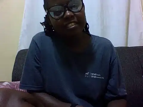 Snapshot of Sweetcecie01 chatting on 14, 5, 2026 Sweetcecie01 online show from 14, 5, 2026