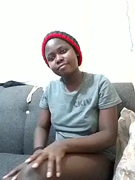 Sweetcecie01 online show from 12, 9, 2025
