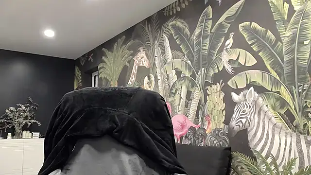 Snapshot of carla88 chatting on 25, 11, 2025 carla88 online show from 25, 11, 2025