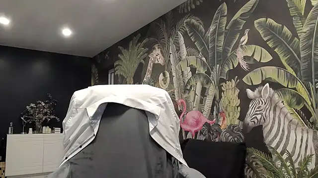 Snapshot of carla88 chatting on 5, 11, 2025 carla88 online show from 5, 11, 2025